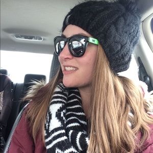 Meet your Posher, Taylor